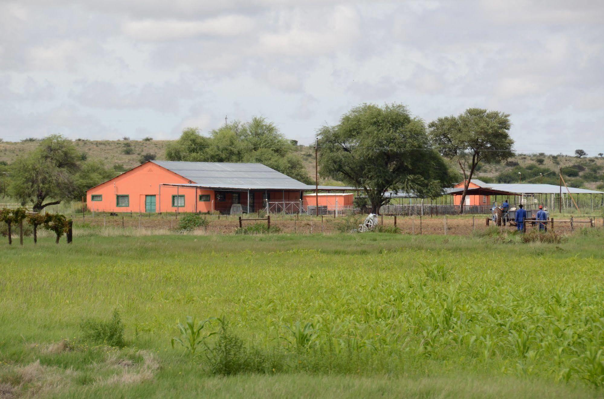 Kalahari Farmhouse, Namibia Мариентал Екстериор снимка